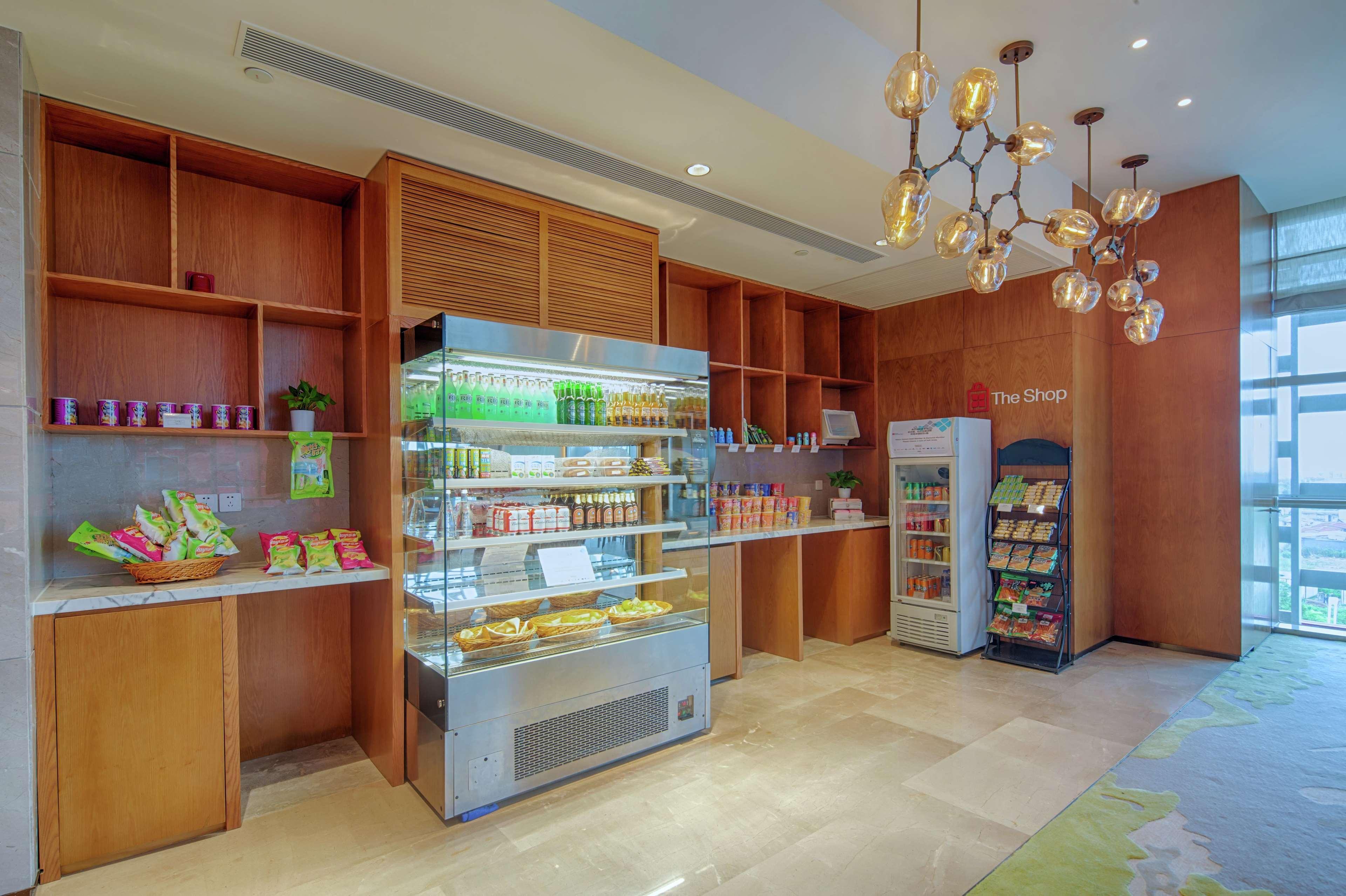 Hilton Garden Inn Zhuhai Hengqin Экстерьер фото