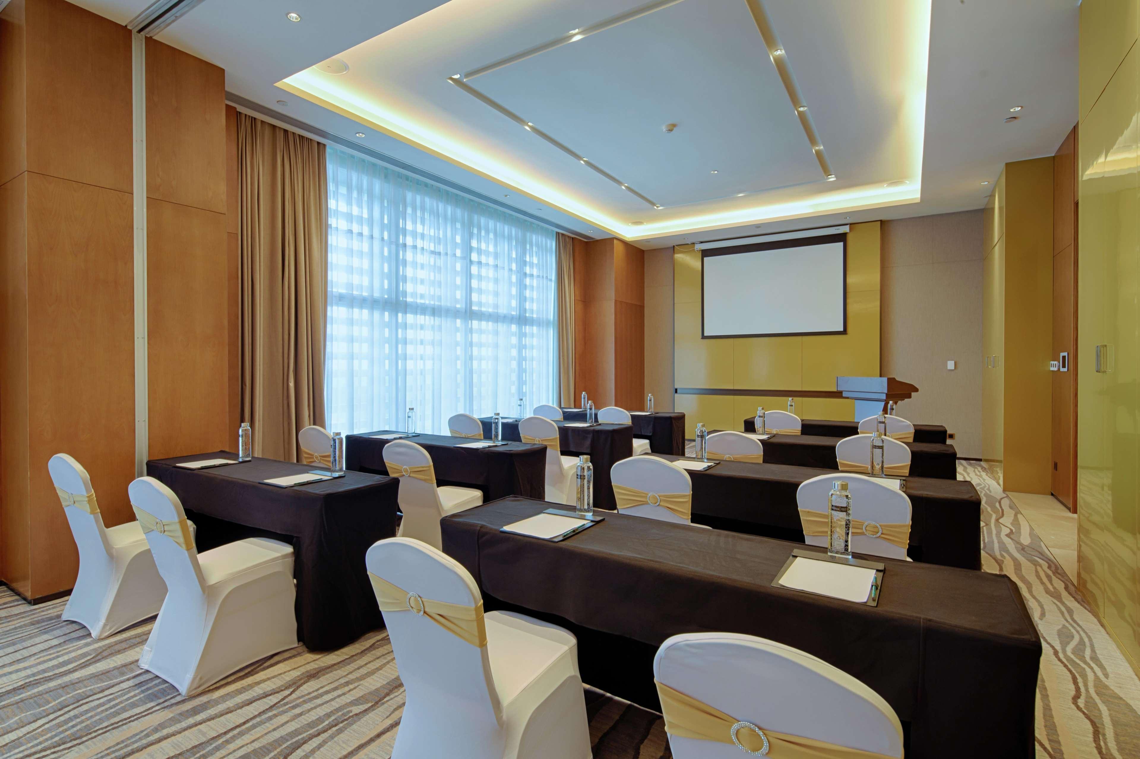 Hilton Garden Inn Zhuhai Hengqin Экстерьер фото